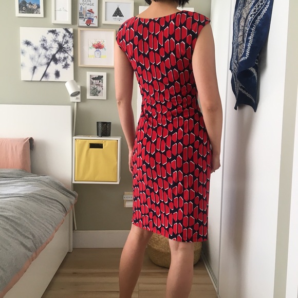 (Sold on Vinted) Jacob Fully-lined Bodycon Dress - Picture 3 of 8